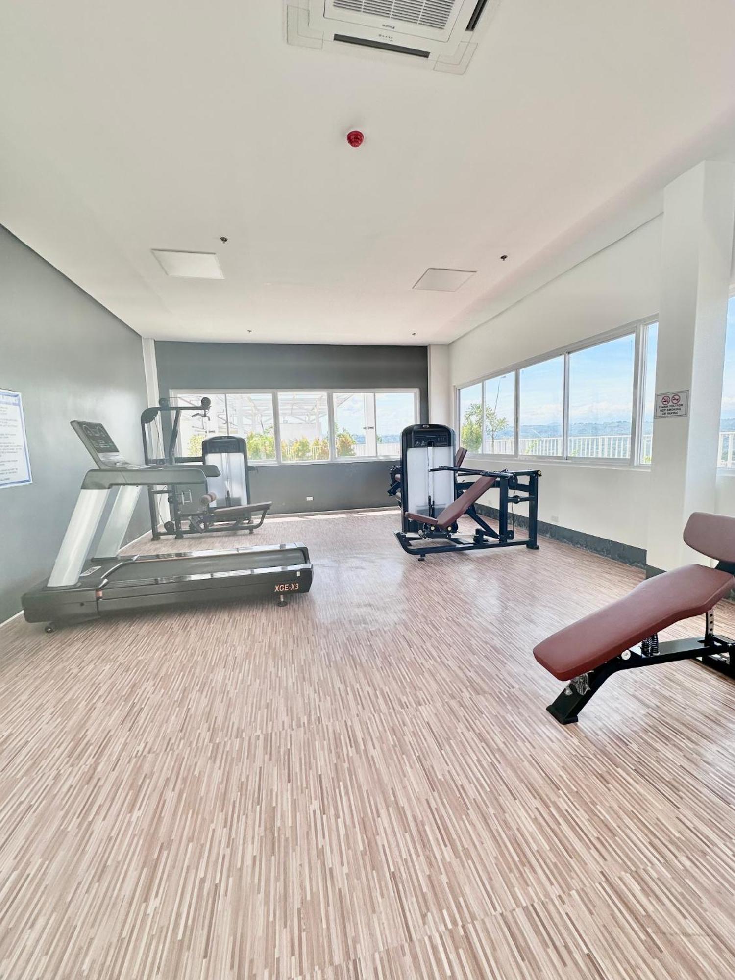 Aesthetic One Bedroom Beside Sm W Pool, Wifi And Netflix คากายันเดโอโร ภายนอก รูปภาพ