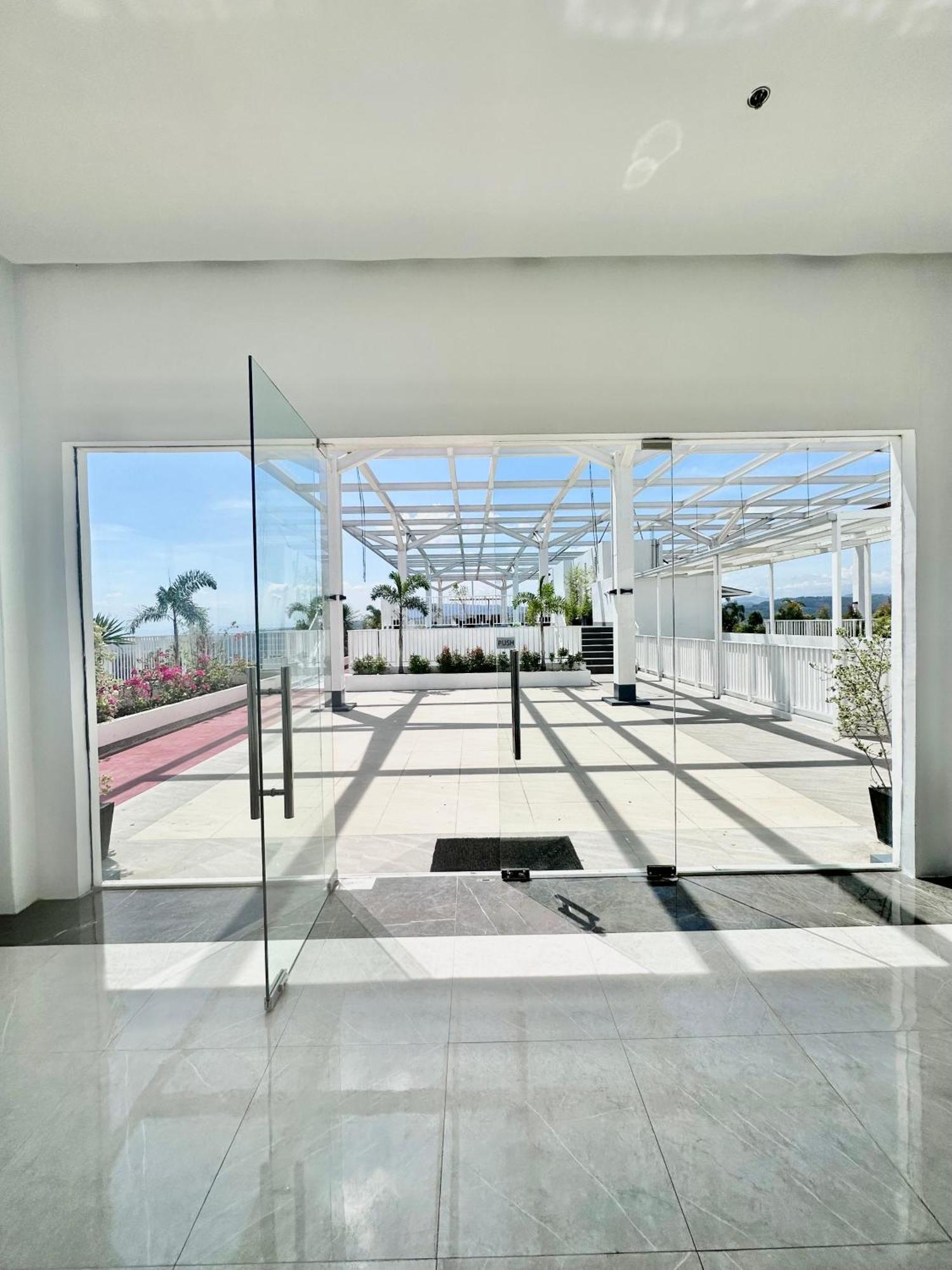 Aesthetic One Bedroom Beside Sm W Pool, Wifi And Netflix คากายันเดโอโร ภายนอก รูปภาพ